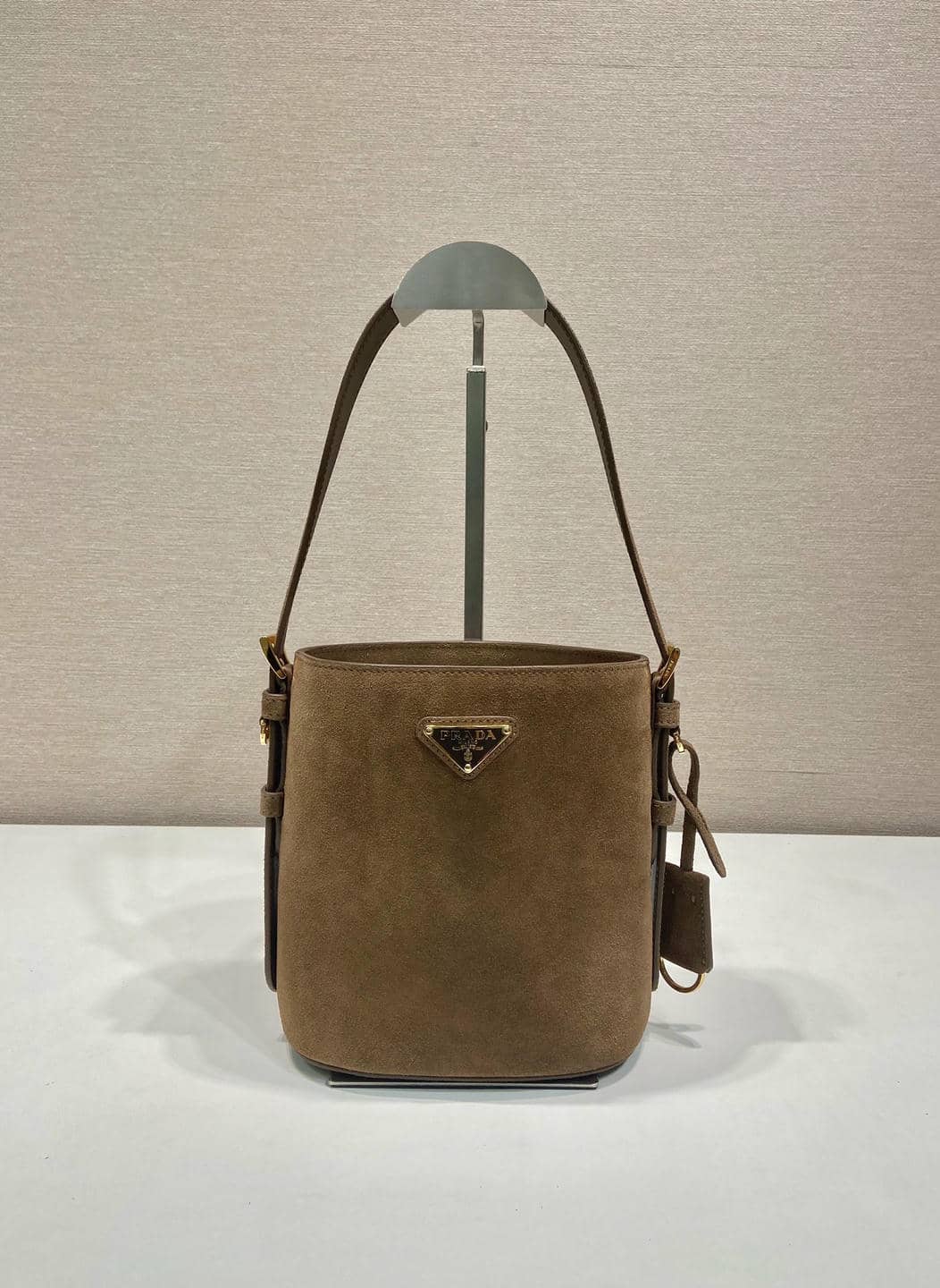003Series-Suede